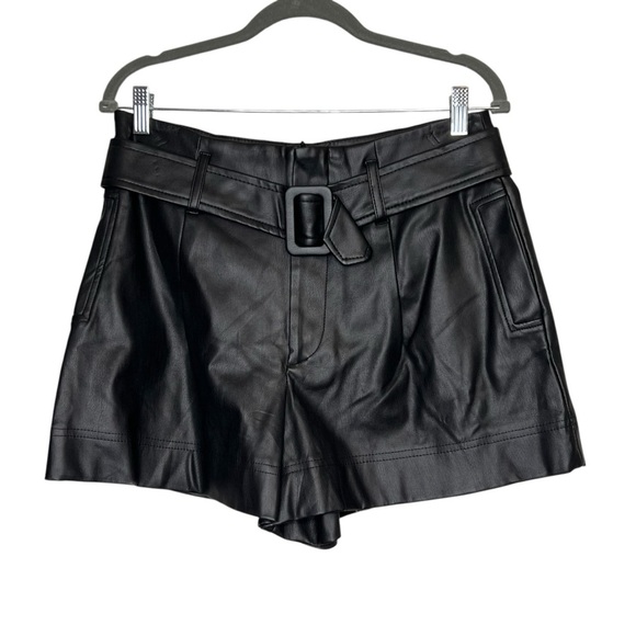Zara Shorts Womens Size Large Black Faux Leather Pleated Front Belted Pockets - Picture 1 of 12